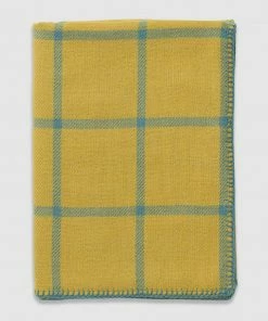 Throw Collection Graydon By Alicia Adams Gifts By Occasion