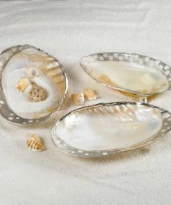 Two's Company SILVER PLATED SHELL WITH FEET