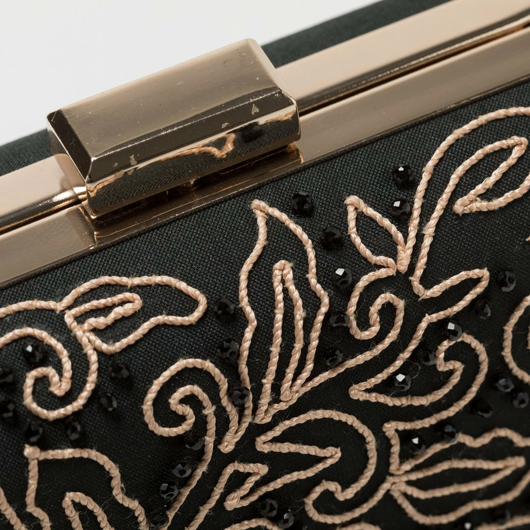 Lori Weitzner Athena Clutch Gifts By Recipient 2 Lori Weitzner Athena Clutch Gifts By Recipient