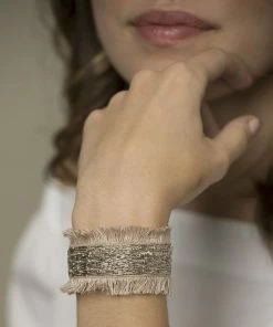 Lori Weitzner Gifts By Recipient Brigantia Bracelet In Desert