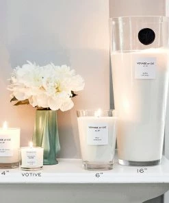 VOYAGE ET CIE TUBEROSA CANDLE (Available In 4 Sizes) Candles & Home Fragrances 10 VOYAGE ET CIE TUBEROSA CANDLE (Available In 4 Sizes) Candles & Home Fragrances