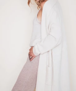 Needle&Pine Cashmere Cardigan (White)