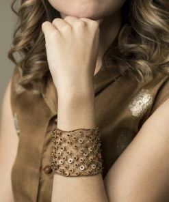 Lori Weitzner Ceres Copper Bracelet Gifts By Recipient 5 Lori Weitzner Ceres Copper Bracelet Gifts By Recipient