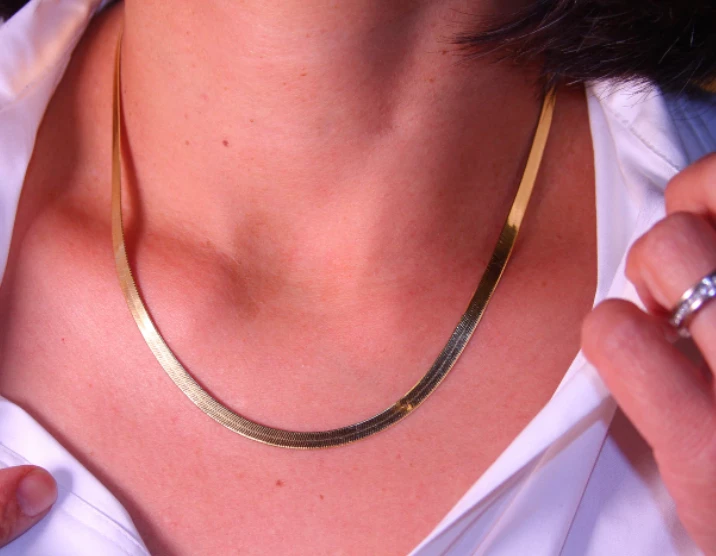 Mabel Chong Gold Snake Chain Necklace Gifts By Recipient 2 Mabel Chong Gold Snake Chain Necklace Gifts By Recipient