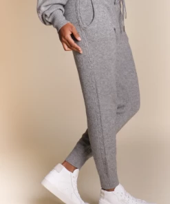 Needle&Pine Cashmere Jogger Pants (Available In 3 Colors) 17 Needle&Pine Cashmere Jogger Pants (Available In 3 Colors)