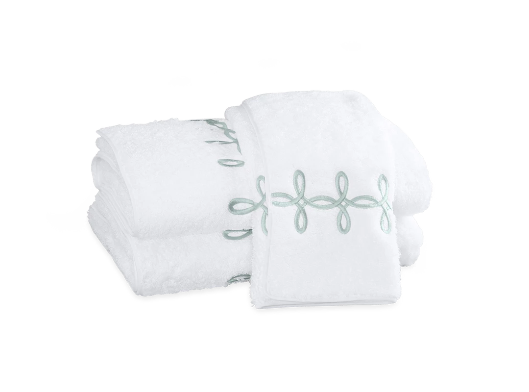 Gifts By Occasion Gordian Knot Towel Collection By Matouk 5 Gifts By Occasion Gordian Knot Towel Collection By Matouk