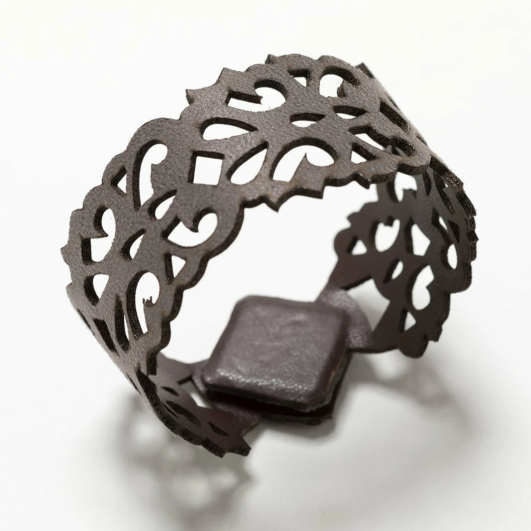 Lori Weitzner Terra Bracelet In Umber Gifts By Recipient 1 Lori Weitzner Terra Bracelet In Umber Gifts By Recipient