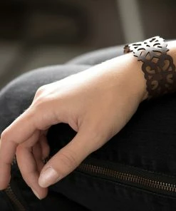 Lori Weitzner Terra Bracelet In Umber Gifts By Recipient 5 Lori Weitzner Terra Bracelet In Umber Gifts By Recipient