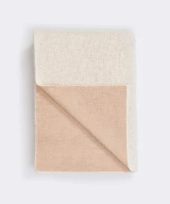 Throw Collection Aspen By Alicia Adams