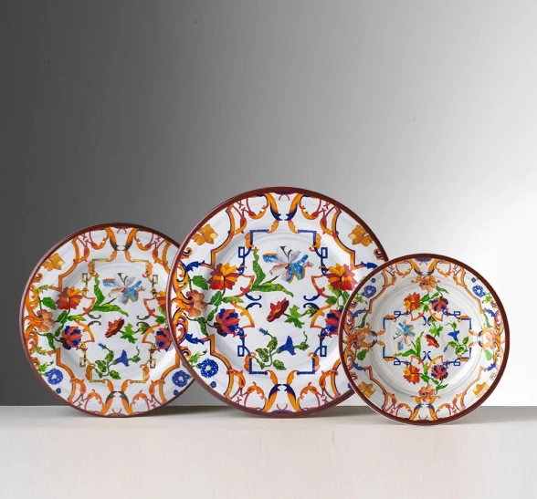 Pancale White Melamine (Available In 3 Sizes) By Mario Luca Giusti Host/Hostess 1 Pancale White Melamine (Available In 3 Sizes) By Mario Luca Giusti Host/Hostess